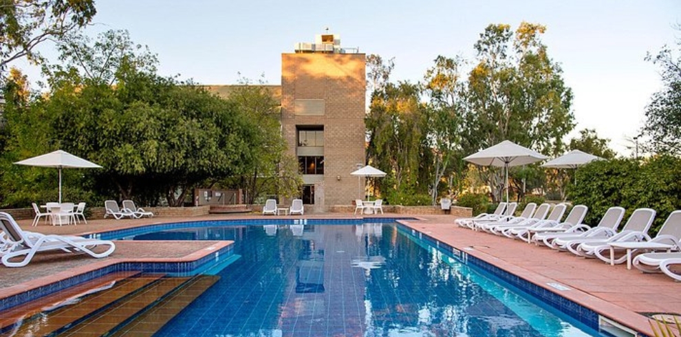 DoubleTree By Hilton Alice Springs Red Centre Wildlife Camel Trek- Alice Springs