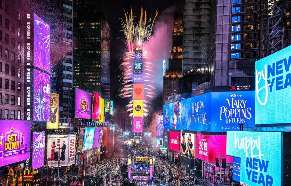 time square new year