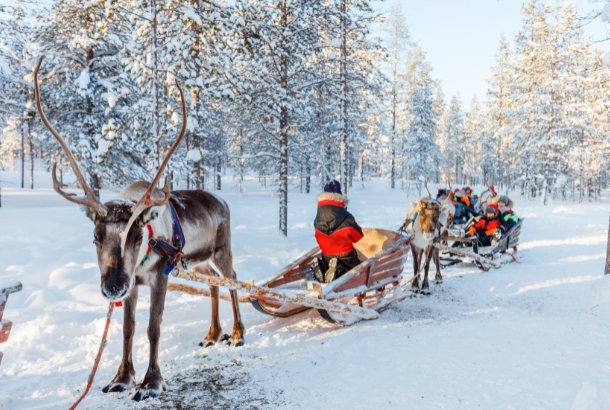 1 dec top 5 destinations to take kids for a Christmas break featured and finland