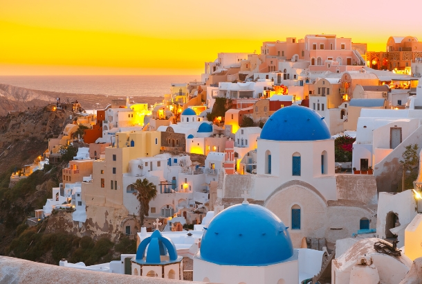 4 Must-Visit Summer Destinations for Your Next Vacation santorini greece